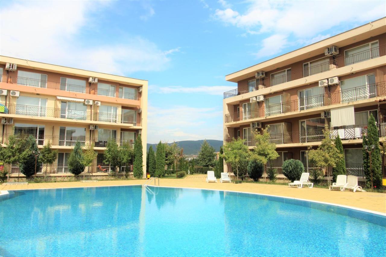 Holiday-Orchid Menada Apartments 써니비치 외부 사진